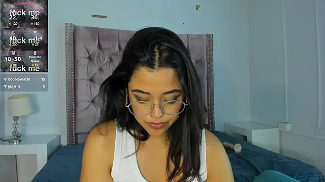 Ariana Pierce online show from 7, 2, 2025