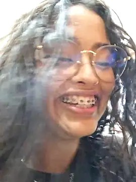 Ariana Pierce online show from 11, 2, 2025