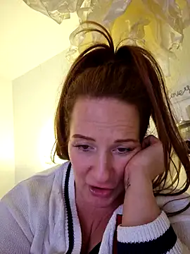 Engel mia online show from 16, 2, 2025