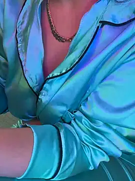 Queendiamon online show from 16, 2, 2025