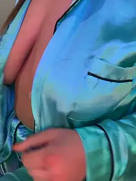 Queendiamon online show from 17, 2, 2025