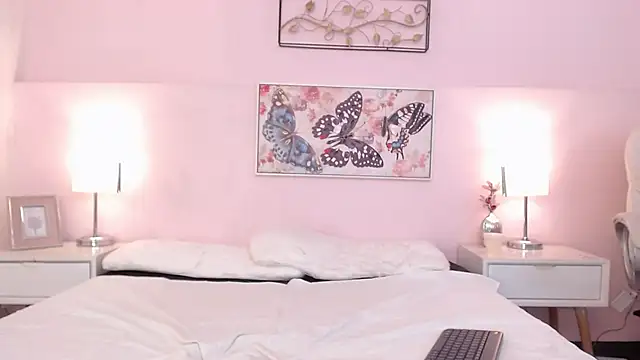 sara17  online show from 26, 11, 2025