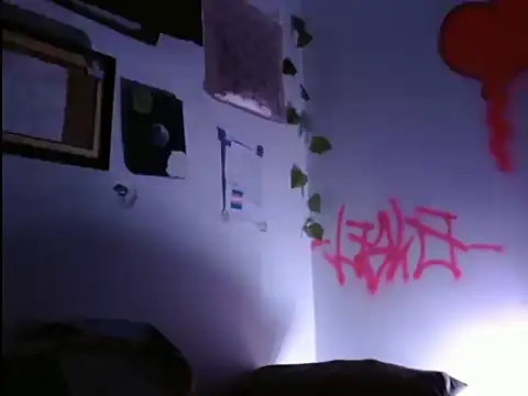 Snapshot of Melody200420 chatting on 31, 10, 2025 Melody200420 online show from 31, 10, 2025