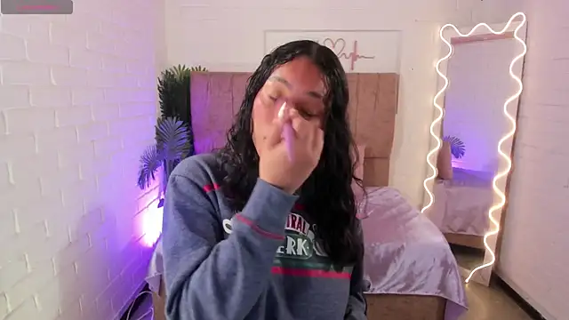 penelope tay1 online show from 7, 11, 2025