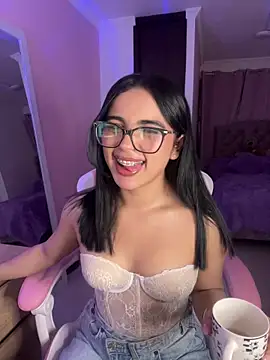 Emily-14 online show from 7, 5, 2026