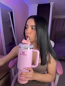 Emily-14 online show from 13, 5, 2026