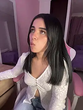 Emily-14 online show from 19, 5, 2026