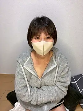 Snapshot of -anzu-o chatting on 14, 12, 2024 -anzu-o online show from 14, 12, 2024