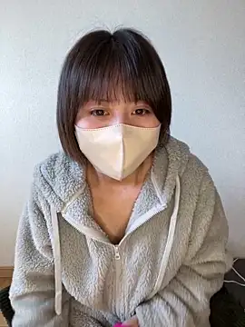 Snapshot of -anzu-o chatting on 8, 1, 2025 -anzu-o online show from 8, 1, 2025