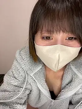 Snapshot of -anzu-o chatting on 8, 1, 2025 -anzu-o online show from 8, 1, 2025