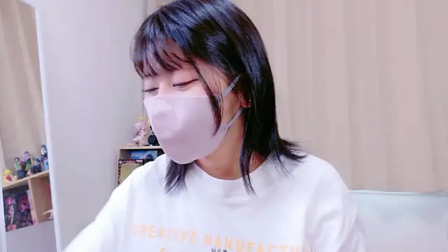 Snapshot of -anzu-o chatting on 9, 10, 2025 -anzu-o online show from 9, 10, 2025