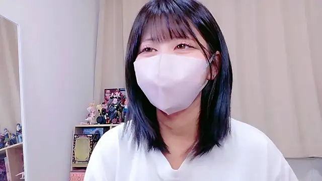 Snapshot of -anzu-o chatting on 11, 10, 2025 -anzu-o online show from 11, 10, 2025