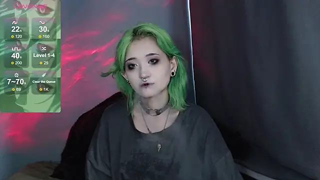 Snapshot of Milten-Trish chatting on 31, 10, 2025 Milten-Trish online show from 31, 10, 2025