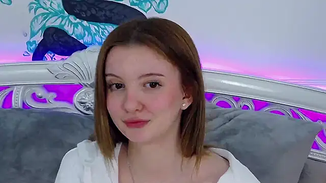 Snapshot of EvansMilana chatting on 4, 1, 2025 EvansMilana online show from 4, 1, 2025