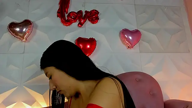 CarlaAlvez online show from 13, 2, 2025