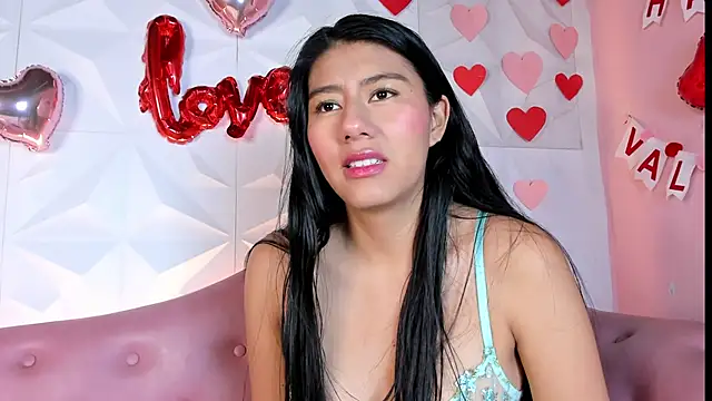 CarlaAlvez online show from 17, 2, 2025