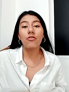 CarlaAlvez online show from 13, 3, 2025