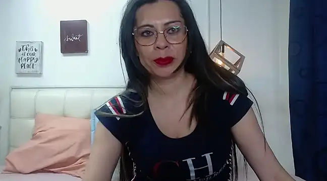  lara1 online show from 17, 1, 2025