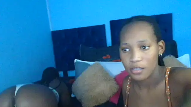 Snapshot of Conniesmall chatting on 1, 2, 2025 Conniesmall online show from 1, 2, 2025