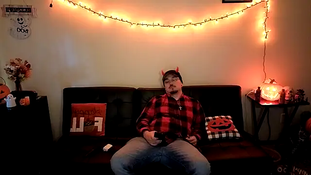 Snapshot of cmichaelxxx chatting on 14, 10, 2025 cmichaelxxx online show from 14, 10, 2025