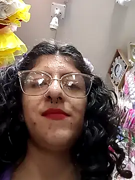 Snapshot of LoveElectra chatting on 11, 12, 2024 LoveElectra online show from 11, 12, 2024