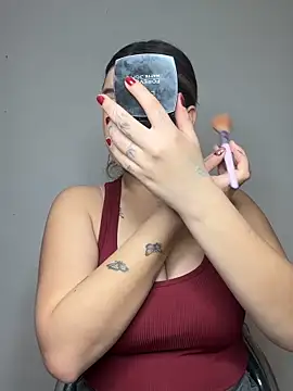 Snapshot of SaraBraun_ chatting on 6, 1, 2026 SaraBraun online show from 6, 1, 2026