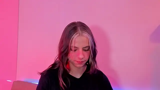 ArtemisaBlake online show from 20, 12, 2024