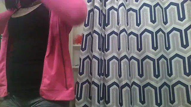 LuckiXCX online show from 11, 2, 2025