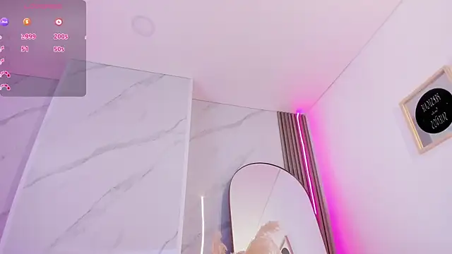 Chlooee   online show from 5, 3, 2025