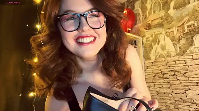 LaurenRossss online show from 22, 2, 2025