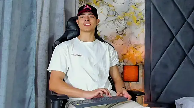 Snapshot of JoshRashfordd chatting on 20, 1, 2025 JoshRashfordd online show from 20, 1, 2025