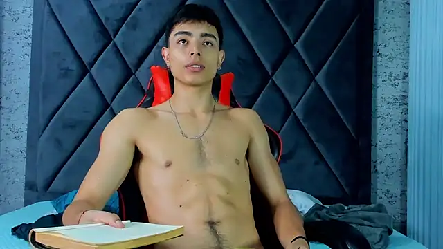 Snapshot of JoshRashfordd chatting on 11, 3, 2025 JoshRashfordd online show from 11, 3, 2025