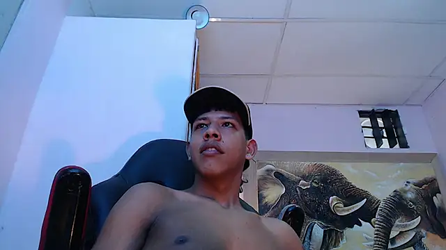 mr stiven  online show from 19, 2, 2025