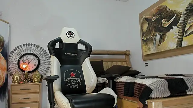 mr stiven  online show from 24, 3, 2026