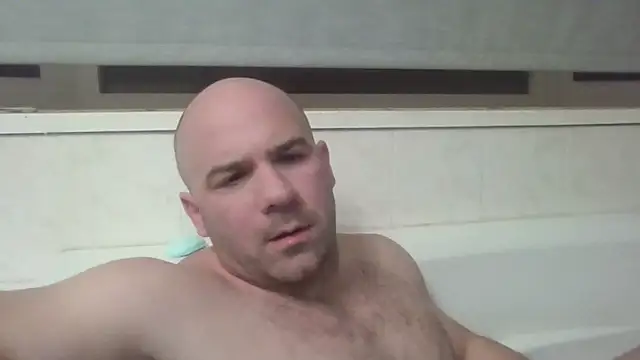 Snapshot of Nickj630 chatting on 21, 12, 2025 Nickj630 online show from 21, 12, 2025