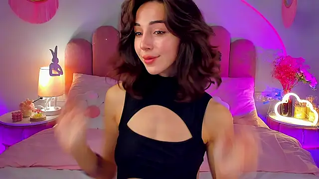 Snapshot of ElsaYoung chatting on 16, 10, 2025 ElsaYoung online show from 16, 10, 2025