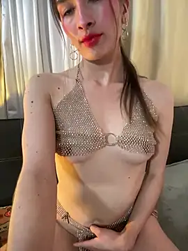 Snapshot of LuneObscure chatting on 18, 1, 2025 LuneObscure online show from 18, 1, 2025