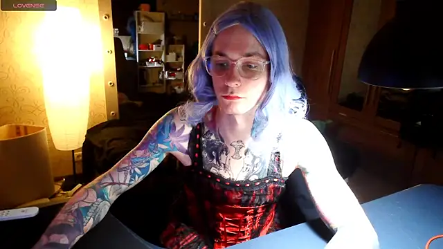 Julia dolls online show from 9, 5, 2026