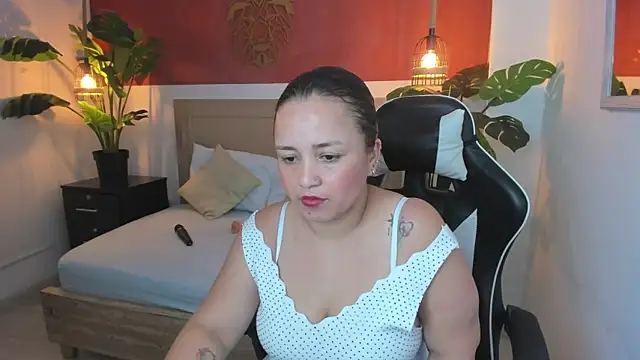 linda rios  online show from 29, 12, 2024