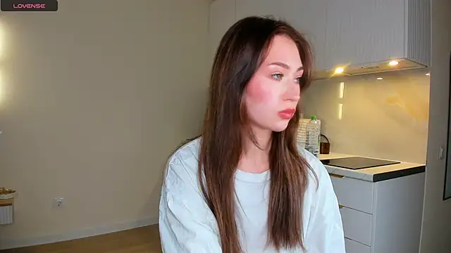 Snapshot of shellikeangel chatting on 4, 3, 2025 shellikeangel online show from 4, 3, 2025