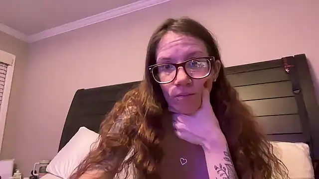 Snapshot of yourstrulylivy69 chatting on 21, 2, 2025 yourstrulylivy69 online show from 21, 2, 2025