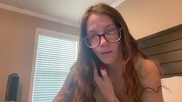 Snapshot of yourstrulylivy69 chatting on 21, 2, 2025 yourstrulylivy69 online show from 21, 2, 2025