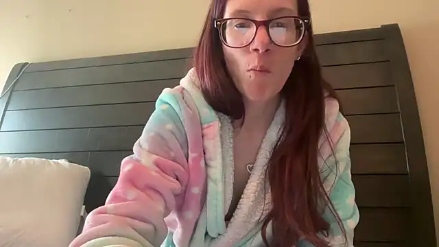 Snapshot of yourstrulylivy69 chatting on 7, 3, 2025 yourstrulylivy69 online show from 7, 3, 2025