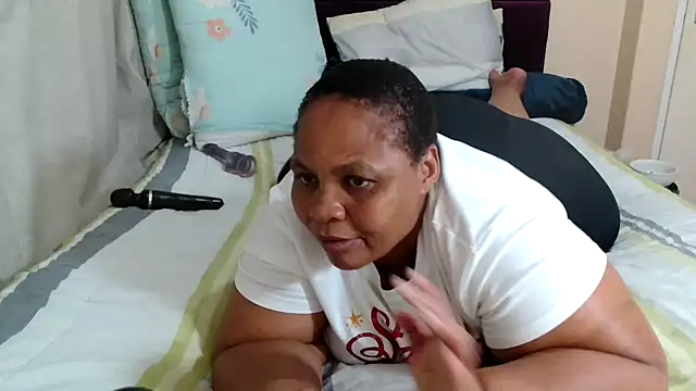 Snapshot of Bbw255 chatting on 17, 4, 2026 Bbw255 online show from 17, 4, 2026