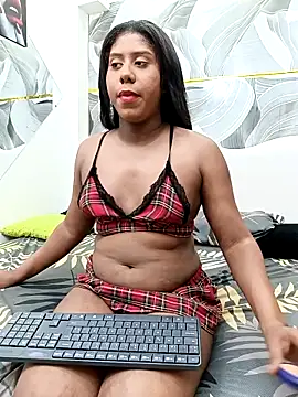 Snapshot of CamilosaOrtega chatting on 7, 4, 2026 CamilosaOrtega online show from 7, 4, 2026