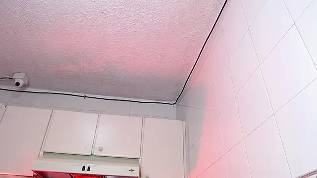 africa holmes online show from 21, 12, 2025