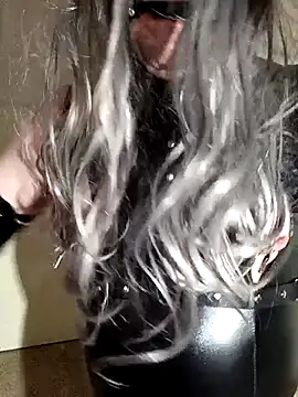 Snapshot of Robvin16 chatting on 15, 11, 2025 Robvin16 online show from 15, 11, 2025