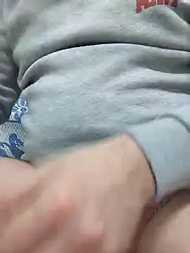 Snapshot of mertBy chatting on 3, 2, 2025 mertBy online show from 3, 2, 2025