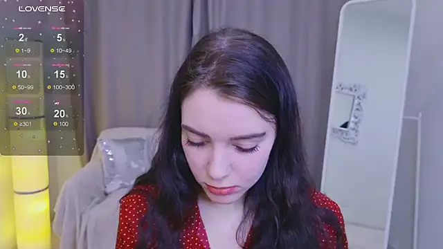 Lana  Cute  online show from 5, 3, 2025