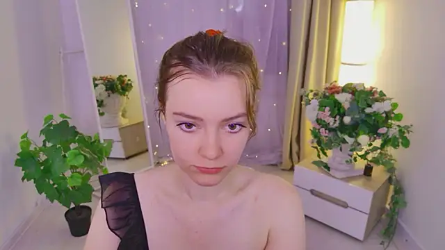 Lana  Cute  online show from 3, 7, 2026